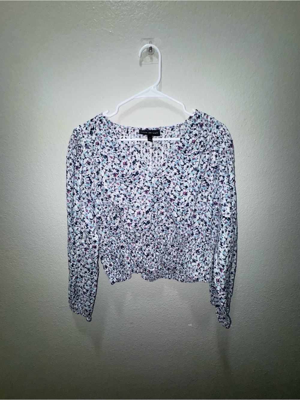 Lane Bryant White Floral Long Sleeve Smocked-Waist Top size 14 (L)